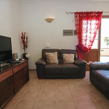 بيت للعطل Bungalow Sleeps 4 *