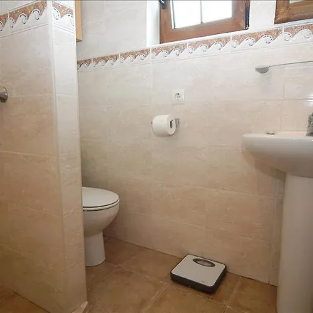 Dom wakacyjny Bungalow Sleeps 4 Nazaret